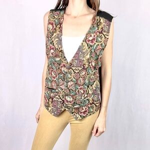 THUMS UP | ✨VINTAGE 80s!✨ Black & Floral Print Tapestry Style Art Fabric Vest